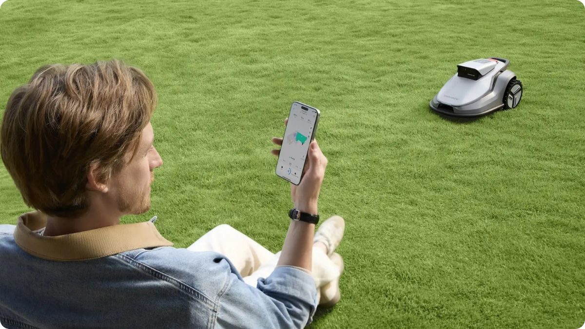 Ovládání bezdrátové robotické sekačky přes mobilní aplikaci