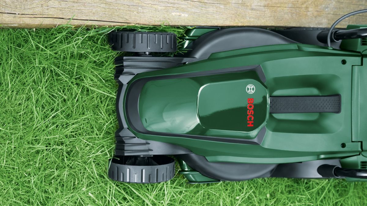 aku sekačka Bosch EasyMower 18V-32-200