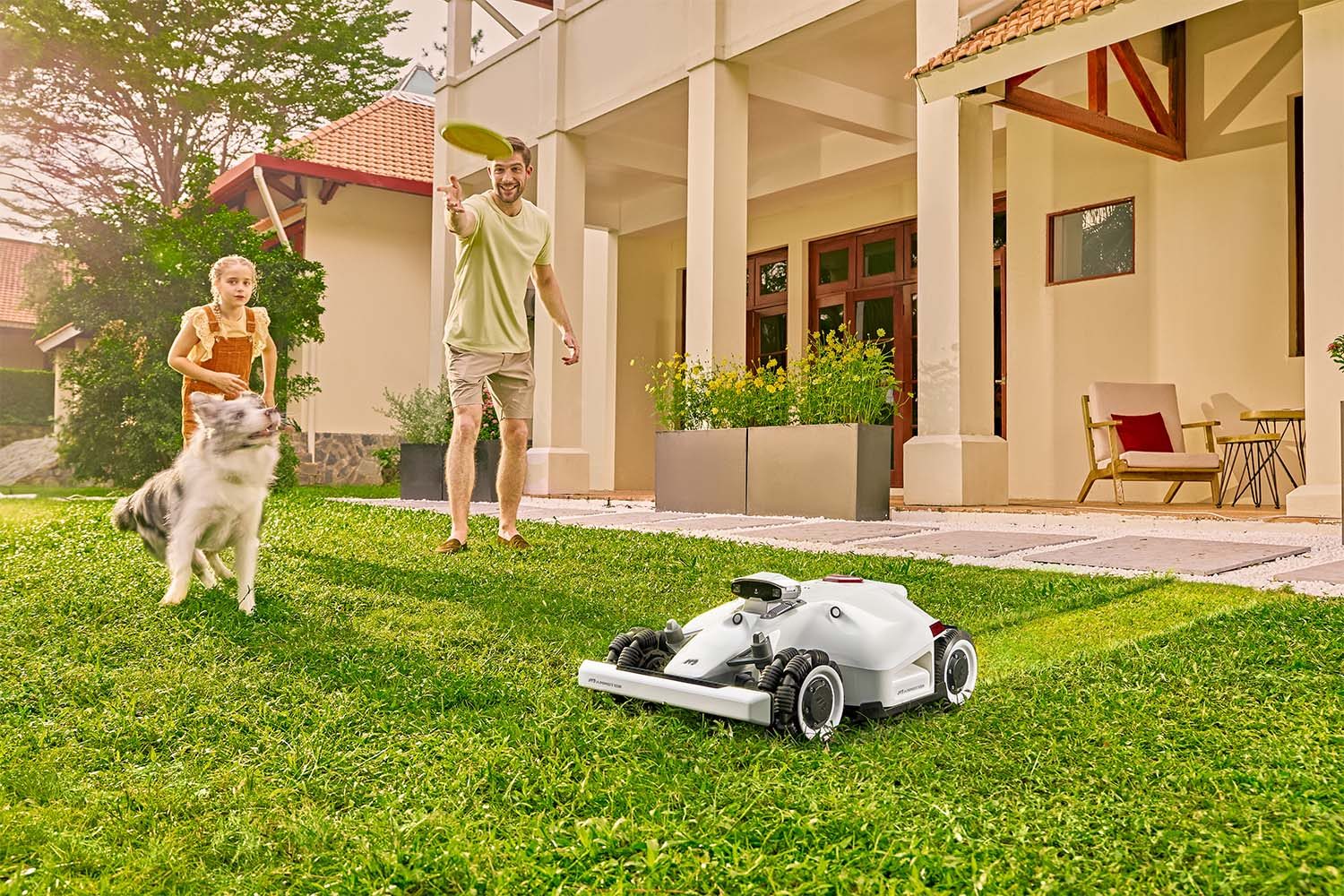 Robotická sekačka Mammotion LUBA 2 AWD