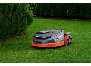 Letní akce u Jarabáka: Aku vyžínač k robotické sekačce Segway zdarma!