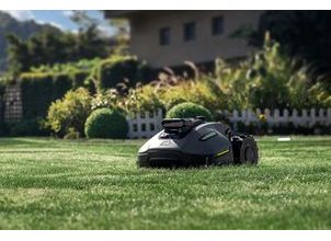 Test Mammotion YUKA 2 mini 800: kompaktní robotická sekačka s kamerovou navigací