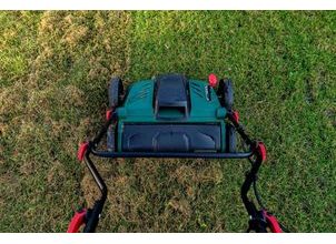 Vertikutátor vs. kultivátor: Jaký je mezi nimi rozdíl a na co se používají?