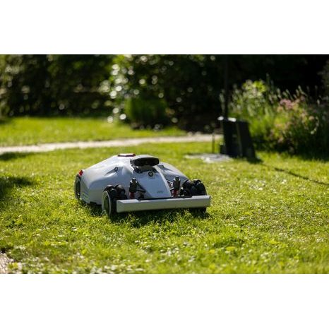 Robotická sekačka Mammotion LUBA 2 AWD 1000 - 7