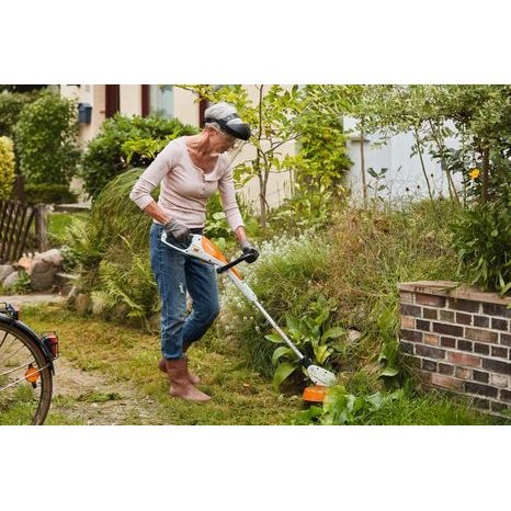 Použito - Aku strunová sekačka STIHL FSA 45 - 25