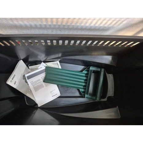 Poškozeno - Elektrický drtič větví Bosch AXT 25 TC 060080330C - 11
