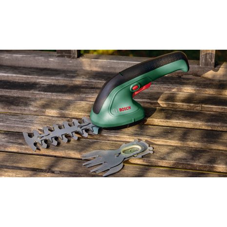 Aku nůžky na keře a trávu Bosch EasyShear 0600833303 - 4