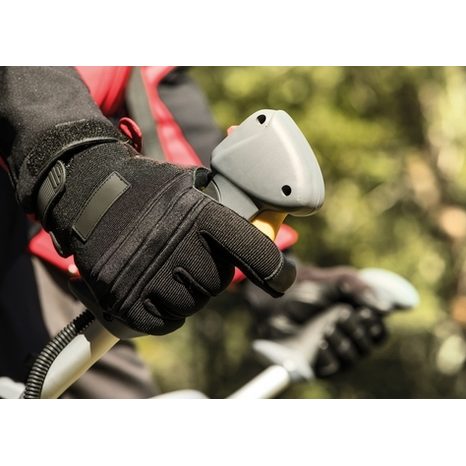 Benzínový křovinořez Honda UMK 450 X - 9