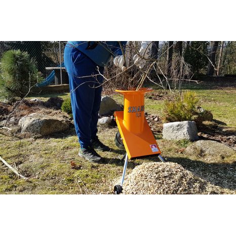 Elektrický drvič konárov VARES SHARK 2,2 kW - 13