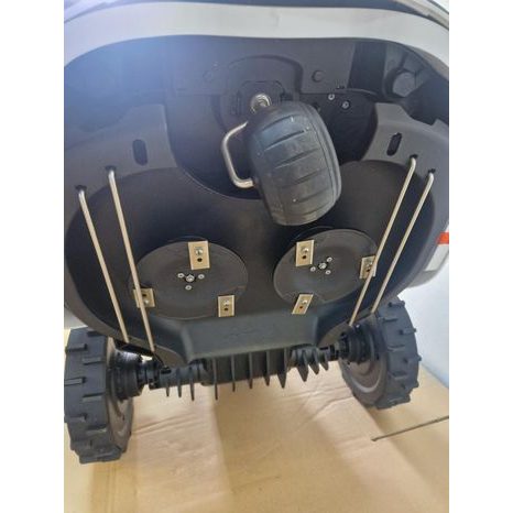 Použito - Robotická sekačka Mammotion YUKA 2000 bez koše (r. 2024) - 7