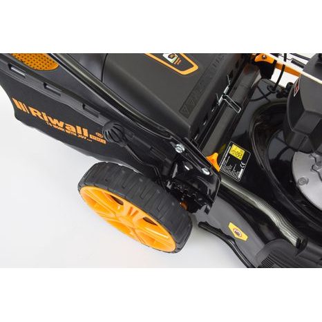 Centrální nastavení výšky sečení