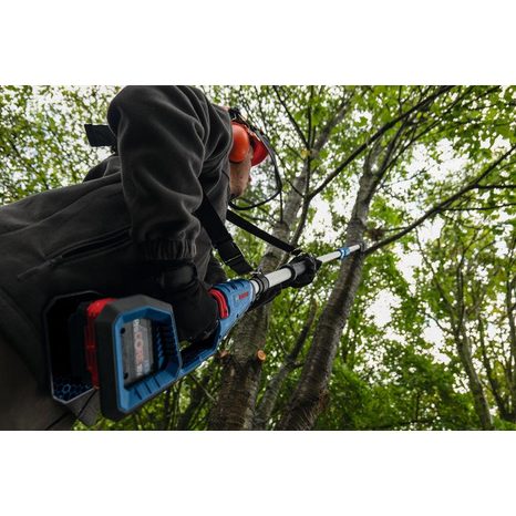 Aku teleskopická vyvětvovací pila Bosch GKE 18V-25 TP 06008D6000 - 6