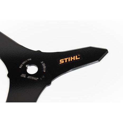 Trojcípý vyžínací nůž STIHL BrushCut 300-3 - 2