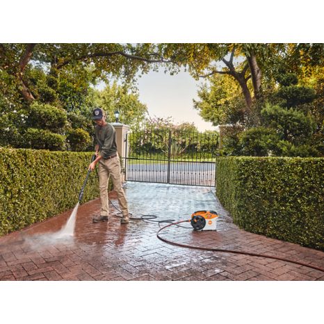 Aku vysokotlaká myčka STIHL REA 100 PLUS SET (AL 301+2xAP 300 S) - 7