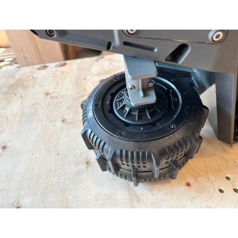 Použito - Robotická sekačka Mammotion LUBA 3 AWD 3000 - 22