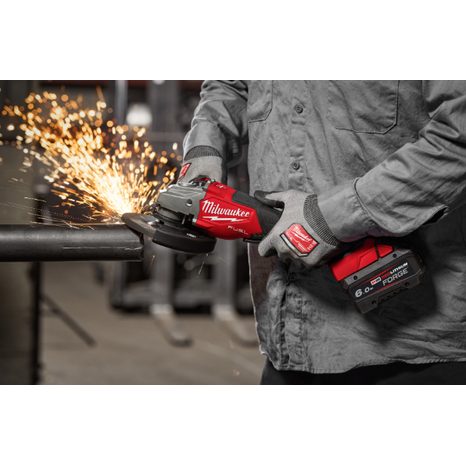 Aku úhlová bruska Milwaukee M18 FHSAG150XPDB2-0X 4933493422 - 10