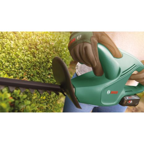 Aku nůžky na živé ploty Bosch Easy Hedge Cut 18-45 0600849H02 - 14