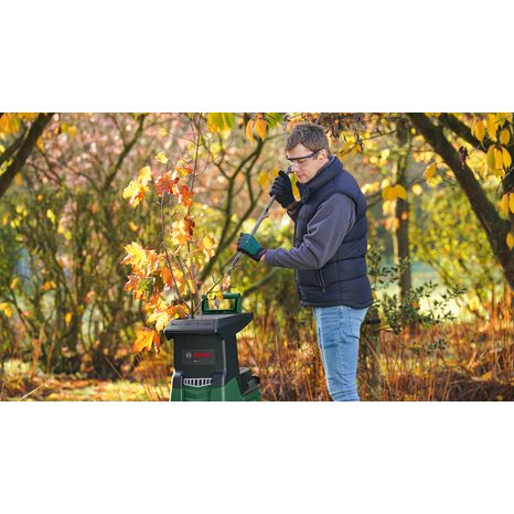 Poškozeno - Elektrický drtič větví Bosch AXT 25 TC 060080330C - 27