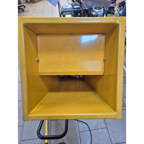 Použito - Benzínový drtič větví Riwall PRO RPS 7058 - 3