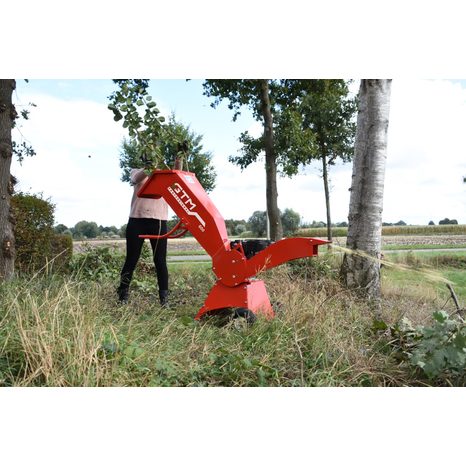 Benzínový drvič konárov GTM GTS 600 - 2