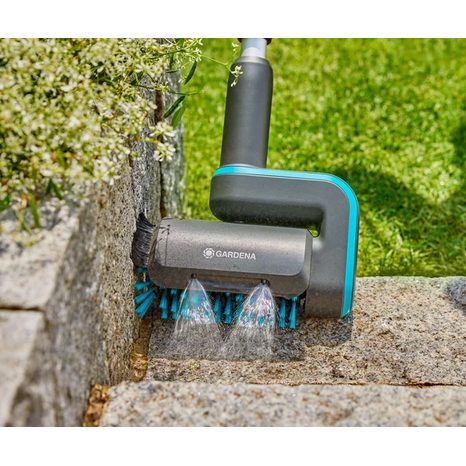 Aku multi čistič Gardena  AquaBrush Universal Solo P4A 14842-55 - 9