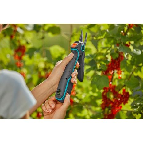 Aku záhradné nožnice Gardena AssistCut 12222-20 - 13
