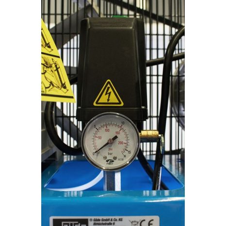 Elektrický olejový kompresor GÜDE 480/10/200 ST 1747 - 4