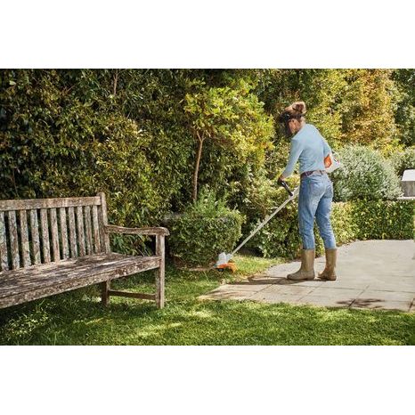 Aku strunová sekačka STIHL FSA 57 - 12
