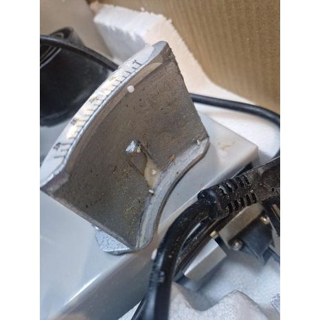 Použito - Elektrická pásová pila Scheppach HBS 261 - 8