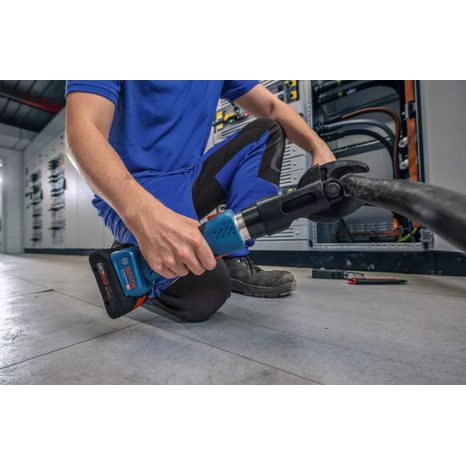 Aku hydraulické nůžky Bosch GKH 18V-50 06019P0000 - 8