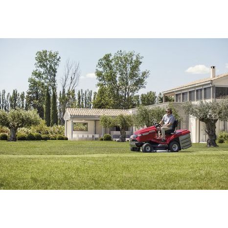 Benzínový zahradní traktor Honda HF 2417 HM - 13