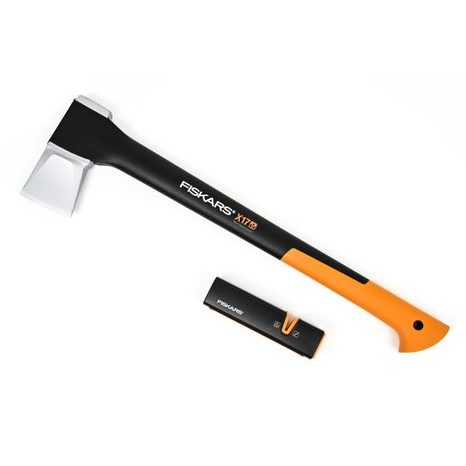 Štípací sekera Fiskars X17 a ostřič Xsharp 1020182