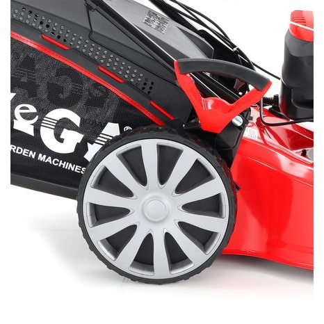 Centrální nastavení výšky sečení