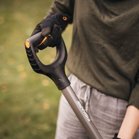 Rýč zahradní úzký Fiskars Ergonomic™ 1066714 - 3