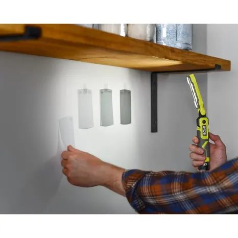 Aku LED inspekční svítilna Ryobi RLI4-120G - 8