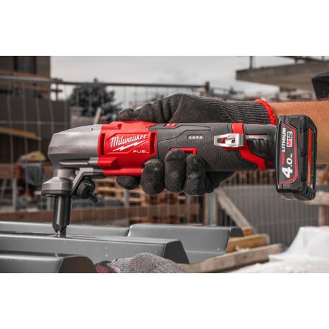 Aku prostřihovač na plech Milwaukee M12 FNB16-0 4933479617 - 9