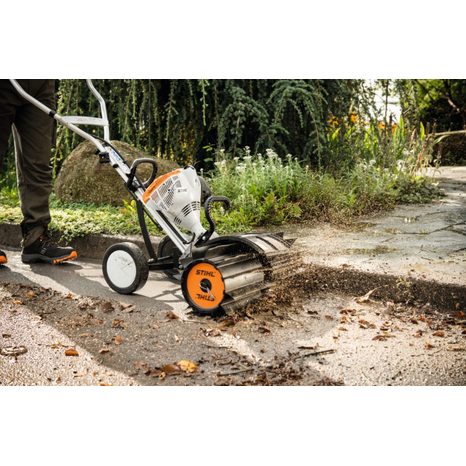 Válcový čistič  STIHL KW-MM - 2