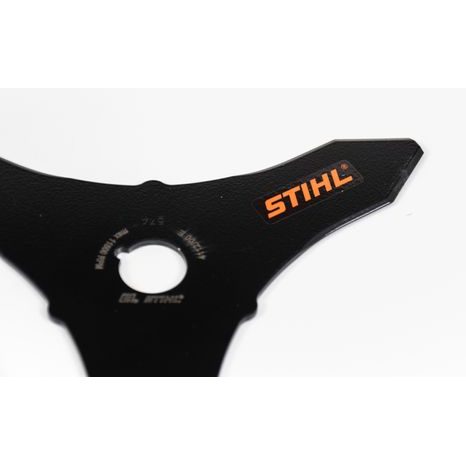 Trojcípý vyžínací nůž STIHL BrushCut 250-3 - 2