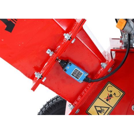 Benzínový drvič konárov VeGA CH1065 - 18