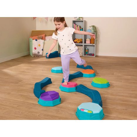 Překážková dráha se stupínky hudební Balance & Groove B-Toys - 15