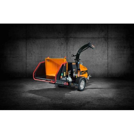 Ťahaný štiepkovač Först ST8D - 3