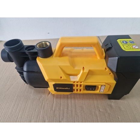 Použito - Aku povrchové čerpadlo Riwall PRO RAJP 2820 SET - 3