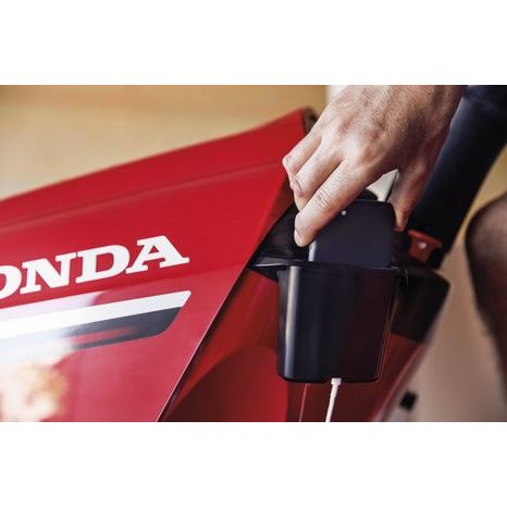 Benzínový zahradní traktor Honda HF 2417 HM - 6