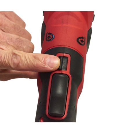 Aku řezák na nerez trubky Milwaukee M12 PCSS-202C 4933479242 - 5