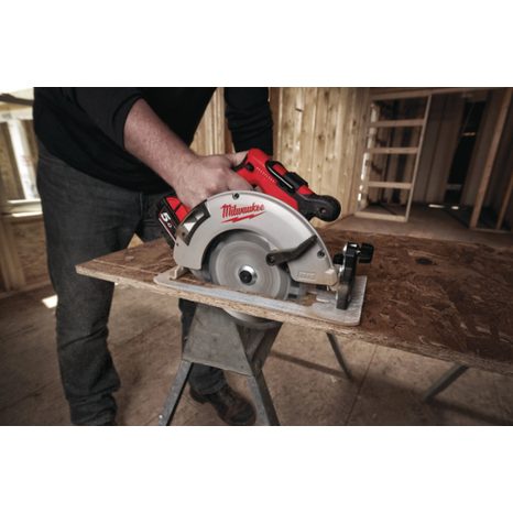 Aku okružní pila Milwaukee M18 BLCS66-0X 4933464589 - 5