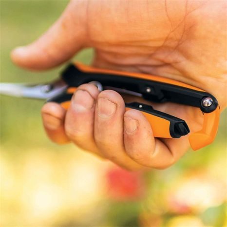 Ruční zahradní nůžky Fiskars Micro-Tip Solid™ 1063325 - 12