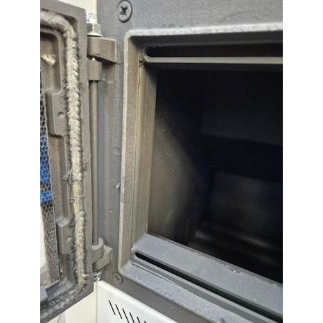 Poškozeno - Krbová kamna s varnou plotnou a výměníkem TEMY ES 15 kW Bílá - 6