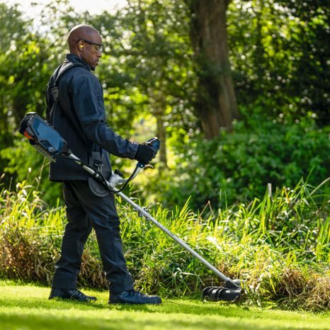 Aku krovinorez Bosch Pro GFR 18V-25BH 06008D1200 - 5