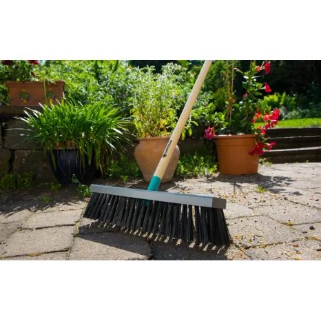 Smeták na ulice Gardena ClassicLine 17204-20 - 2