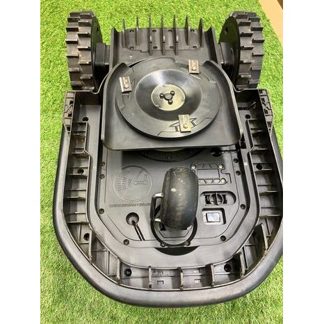 Použito - Robotická sekačka TerraMow S800 - 7