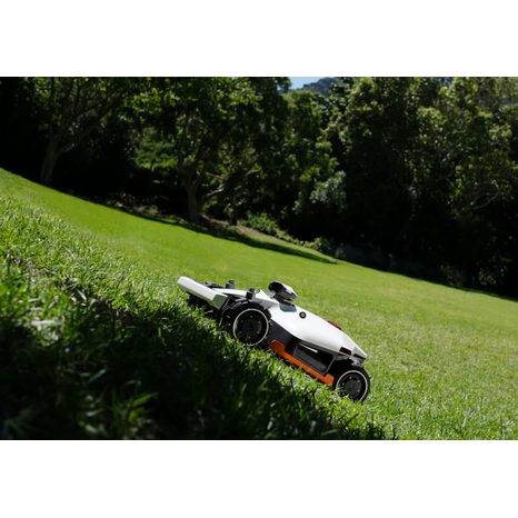 Robotická sekačka Mammotion LUBA 2 AWD 10000X - 5